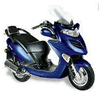 blauwe scooter